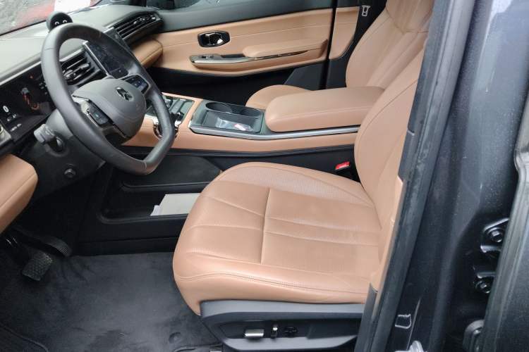 Used Nio ES8 2020 580 km Range Signature Edition Six-Seater Version