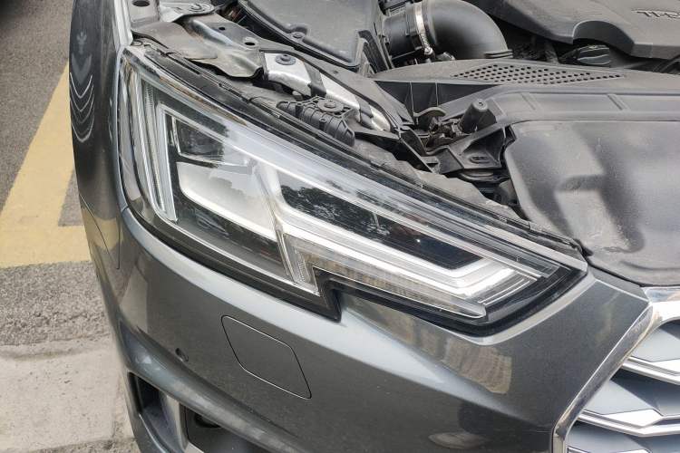 Used Audi A4L 2019 40 TFSI Fashion Edition China VI Emission Standard