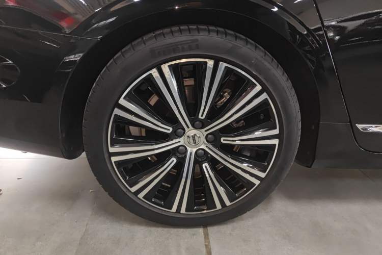 Used Volvo S90 2024 B5 Luxury Smart Edition
