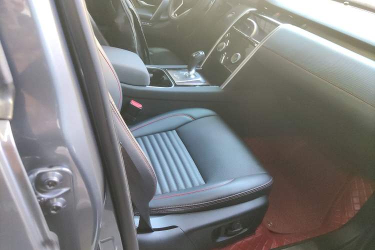 Used Land Rover Discovery Sport 2023 249 PS R-Dynamic SE Performance Tech Edition
