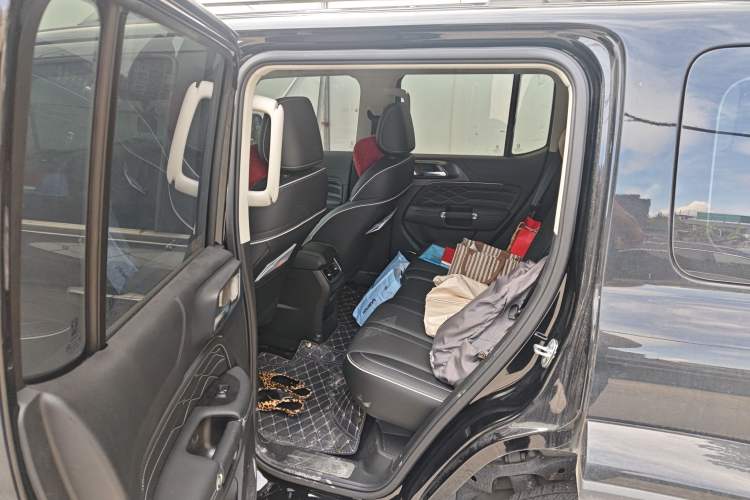 Used Tank 300 2023 City Edition 2.0T—Stylish as Ever