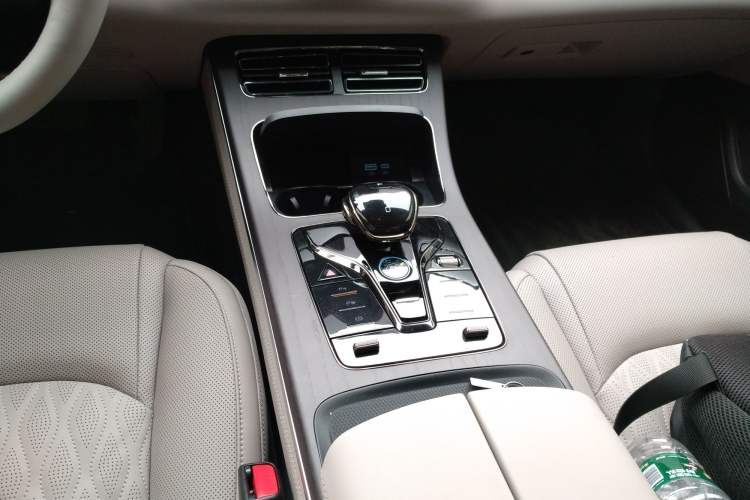 Used BYD Han 2025 EV with 701 km of Laser Radar-Enabled Intelligent Driving
