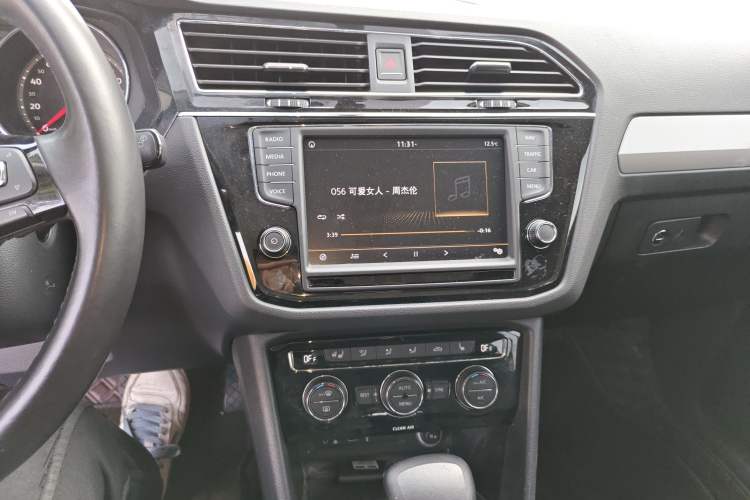 Used Volkswagen Tiguan L 2018 330TSI Automatic Two-Wheel Drive Luxury Edition
