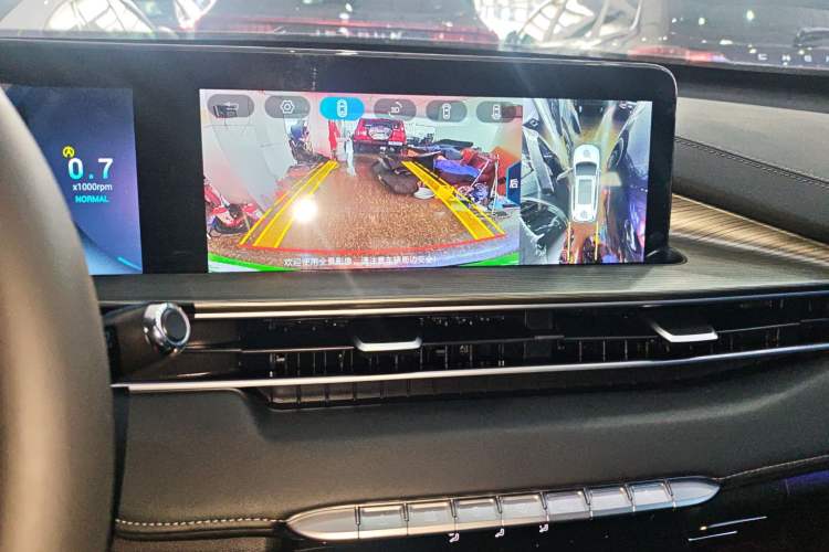 Used Chery Tiggo 8 PLUS 2022 290TGDI DCT Haoting Edition+
