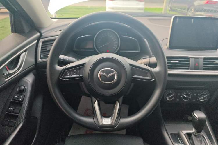 Used Mazda Mazda 3 Axela 2017 Sedan 1.5L Automatic Comfort Model Emission Standard China V
