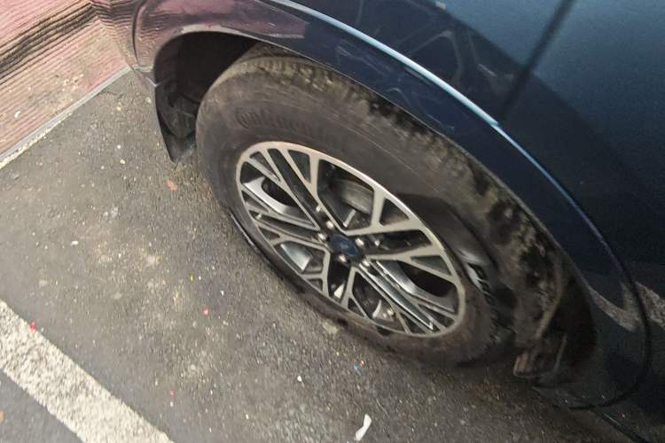 Used Ford Escape 2020 EcoBoost 245 Four-Wheel Drive Luxury Edition
