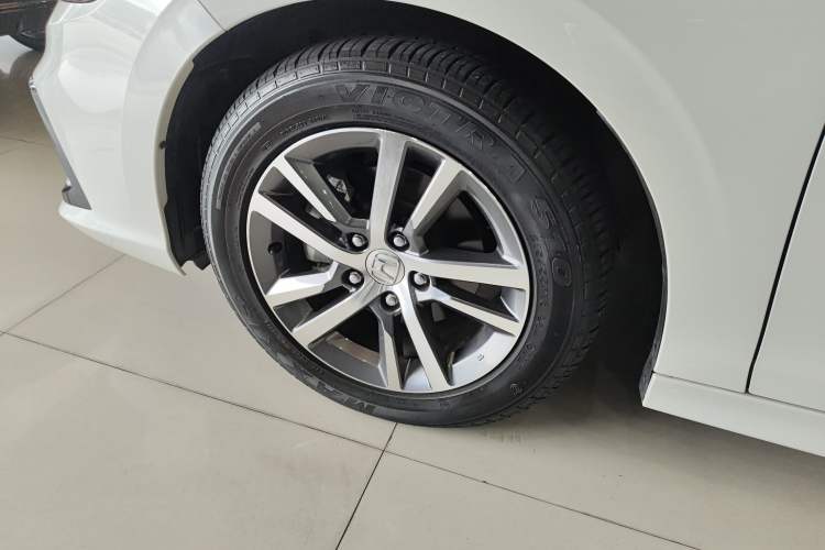 Used Honda Civic 2023 240TURBO CVT Dynamic · Center Stage Special Edition
