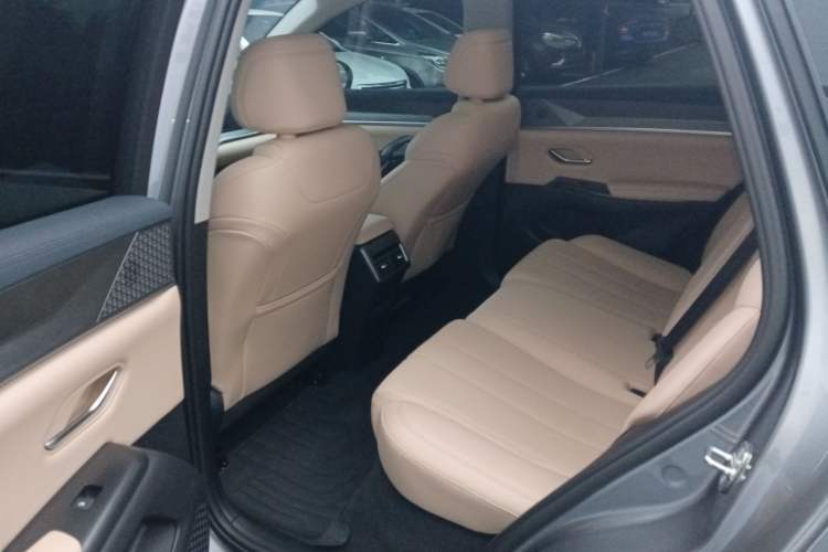 Used BYD Song Pro New Energy 2025 Second-Generation DM-i 75KM Leading Edition
