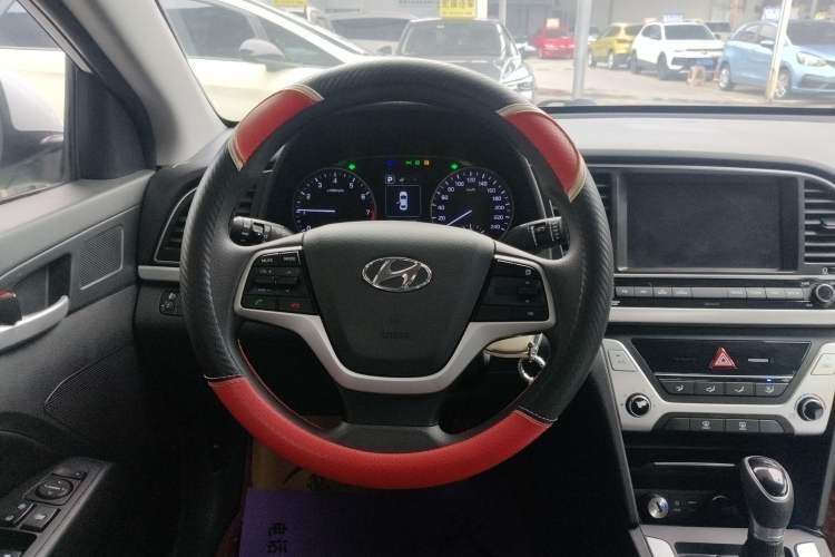 Used Hyundai Elantra 2016 1.6L Automatic ZhiXuan – Elite Version
