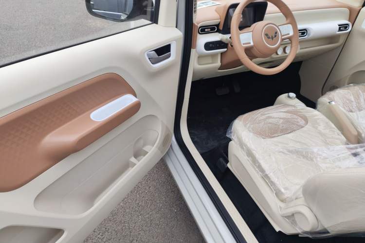 Used Wuling Hongguang MINIEV 2024 3rd Generation 215km Youth Edition