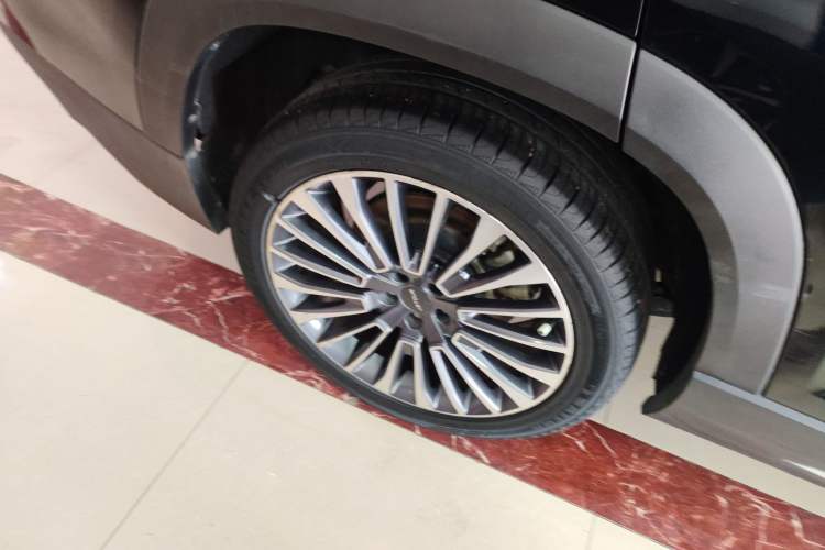 Used JETOUR X90 2023 Zilong 2.0T DCT Changsheng Edition 5-seater
