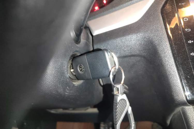 Used Volkswagen Jetta 2015 Zhuihui Edition 1.6L Manual Comfort Model
