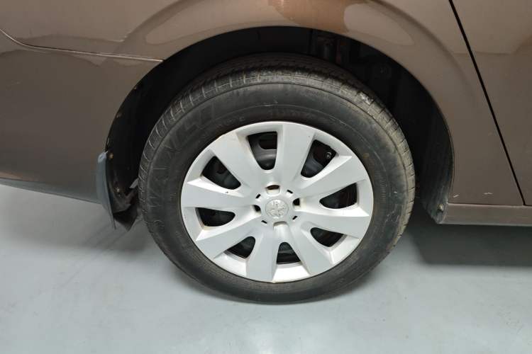 Used Peugeot 301 2014 1.6L Manual Comfort Edition