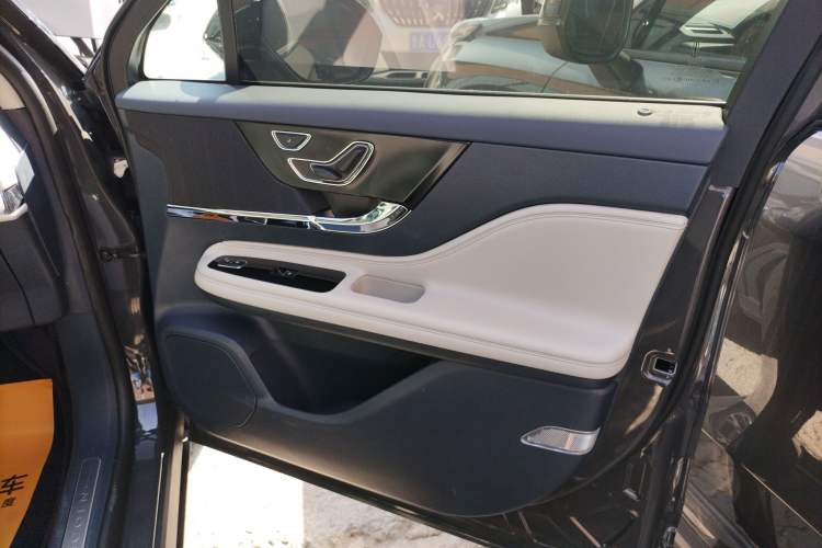 Used Lincoln Corsair 2023 2.0T Two-Wheel Drive Luxury Edition
