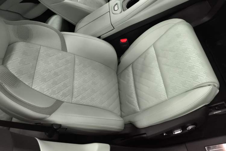 Used Zeekr 001 2024 WE Edition 100 kWh Rear-Drive
