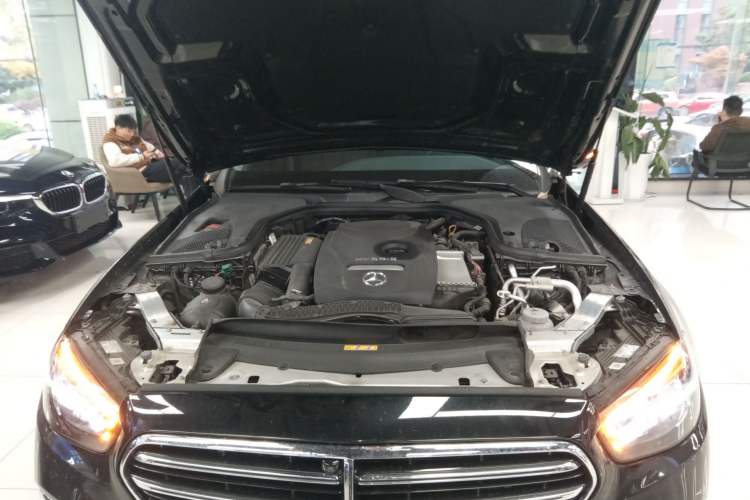 Used Mercedes-Benz E-Class New Energy 2022 Facelift E 350 e L Plug-in Hybrid Sedan
