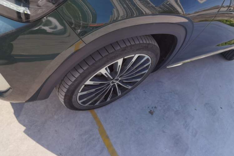 Used Geely Auto Monjaro L 2025 Dongfang Yao 2.0TD Automatic All-Wheel-Drive Wangyue Edition
