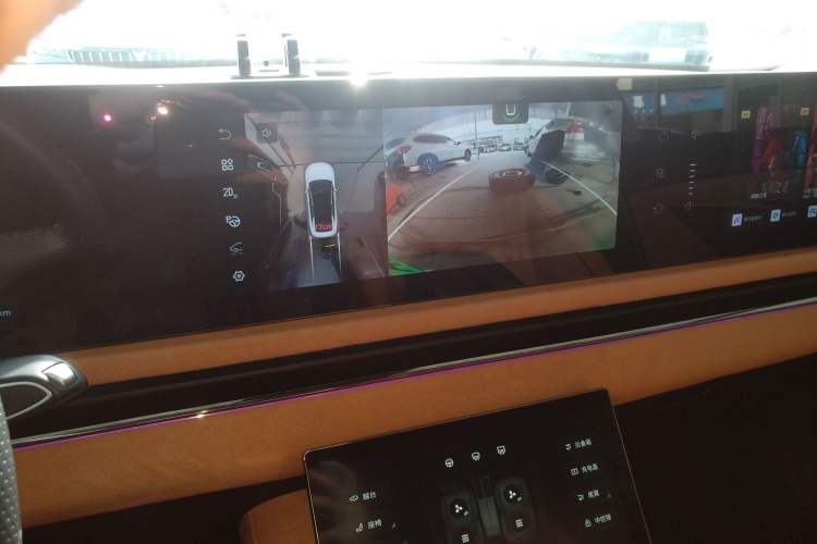 Used VOYAH PASSION 2023 Four-Wheel Drive Flagship Edition
