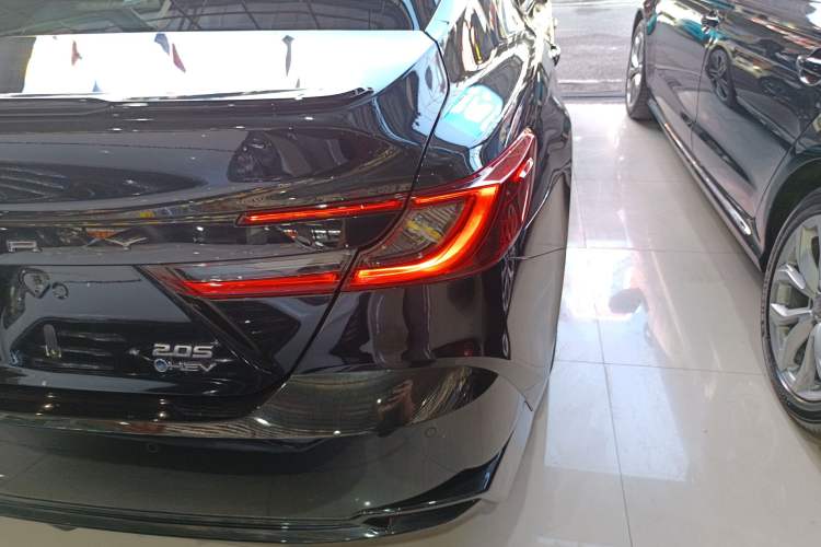 Used Toyota Camry 2024 Dual-Motor 2.0HS Sport Edition
