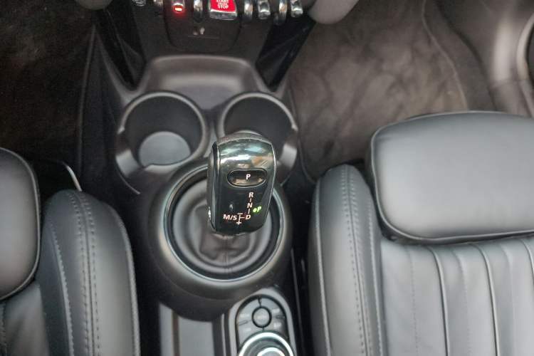 Used  MINI 2022 2.0T COOPER S CABRIO Artist