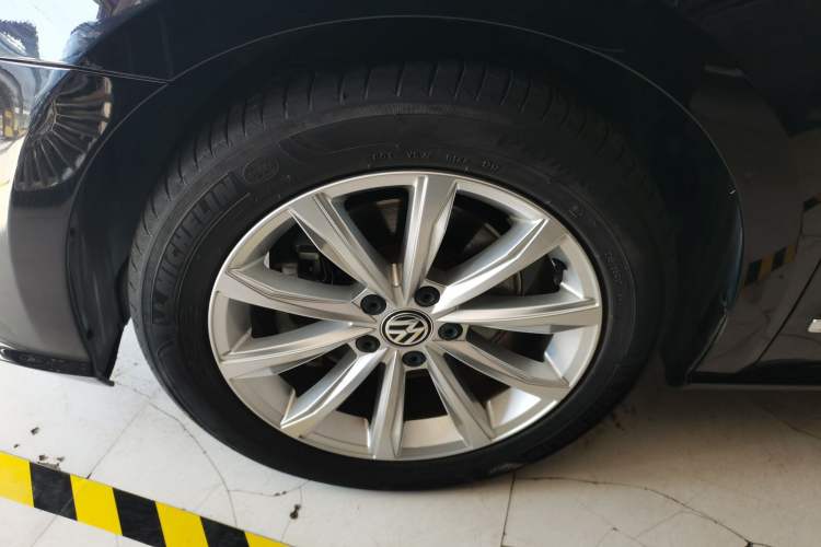 Used Volkswagen Passat 2017 330TSI DSG Luxury Edition
