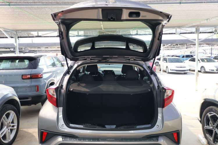 Used Toyota IZOA 2021 2.0L Yidong Edition
