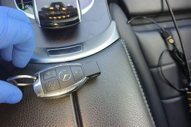 Used Mercedes-Benz C-Class 2015 C 200 station wagon