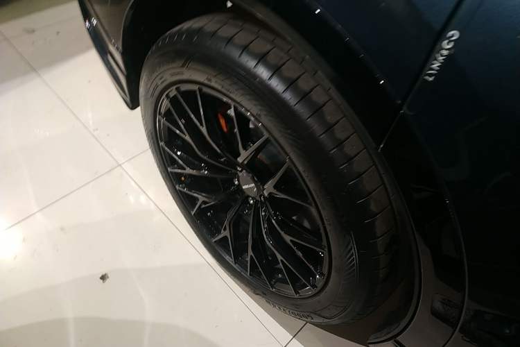 Used Lynk & Co 900 2025 2.0T Exploration Edition
