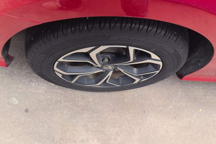 Used MG 5 2021 180 DVVT CVT Youth Luxury Edition
