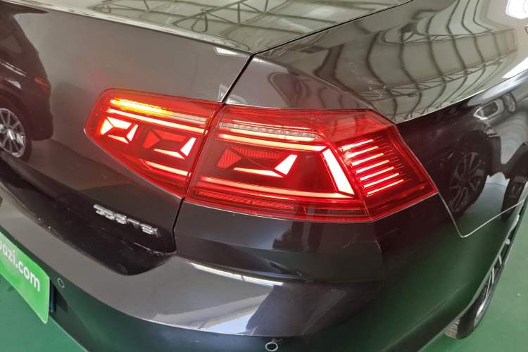 Used Volkswagen Magotan 2020 330TSI DSG Luxury Edition
