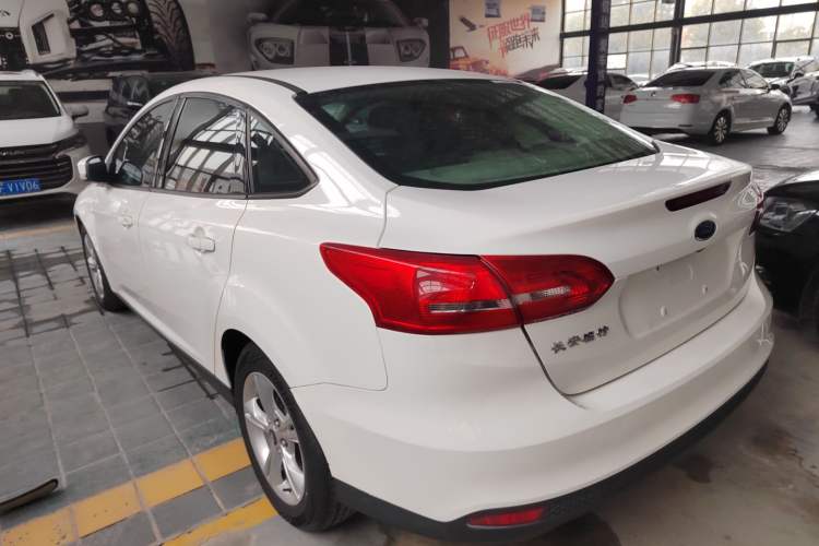 Used Ford Focus 2017 Sedan 1.6L Automatic Comfort Plus SmartDrive Edition