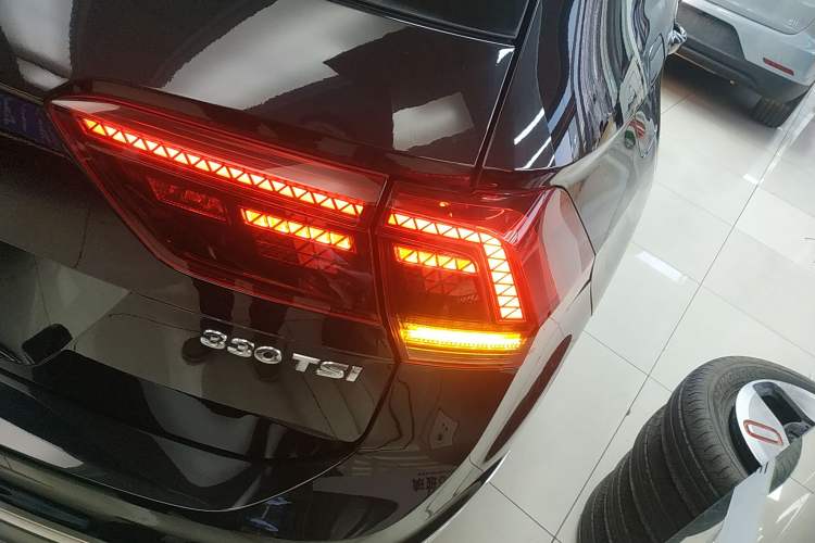 Used Volkswagen Tiguan 2018 330TSI All-Wheel-Drive Innovation Model
