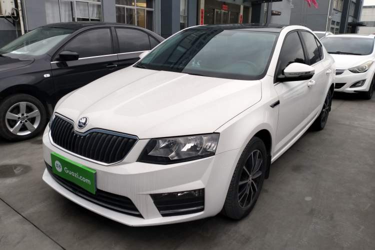 Used Skoda Octavia 2017 1.6L Automatic Smart Drive Edition