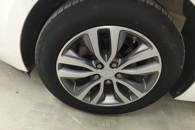 Used Buick GT 2019 18T Automatic Connected Elite Model China V Standard
