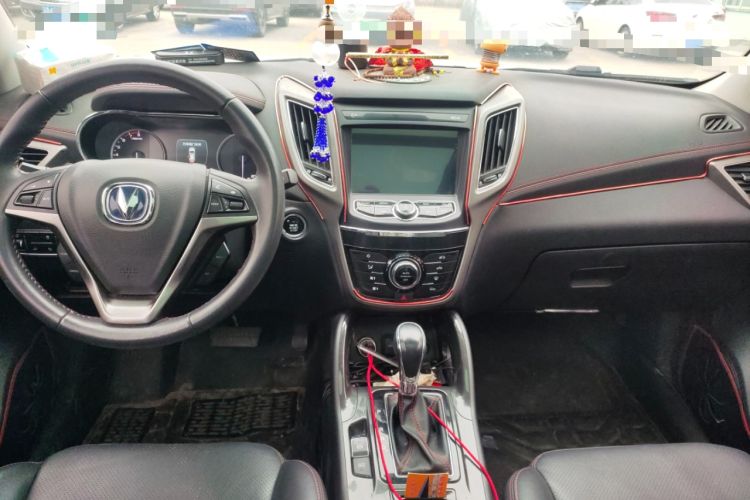 Used Changan CS75 2017 Shangkui Edition 1.5T Automatic Fengxiang Model
