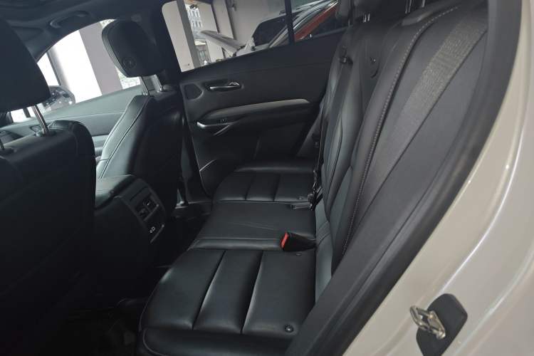 Used Cadillac XT4 2018 28T Two-Wheel Drive Leading Version
