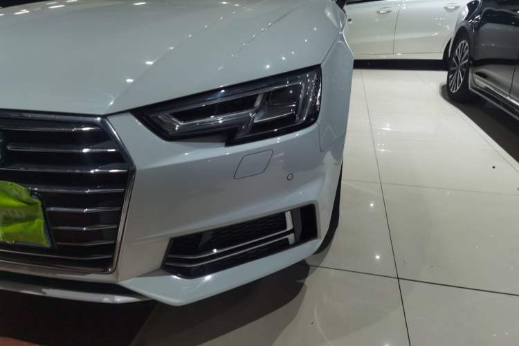 Used Audi A4L 2019 40 TFSI Ambition China VI