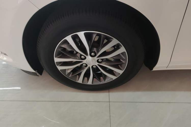 Used Buick GL8 2022 ES Landtrek 653T Comfort Edition