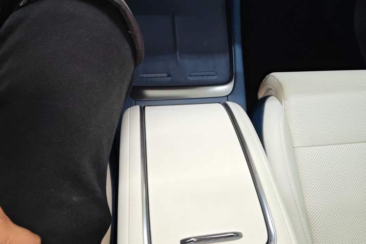 Used Zeekr 007 2025 Rear-Drive Intelligent Driving Version 75 kWh
