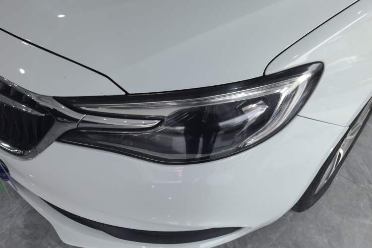 Used Buick GT 2018 18T Automatic Elite Model
