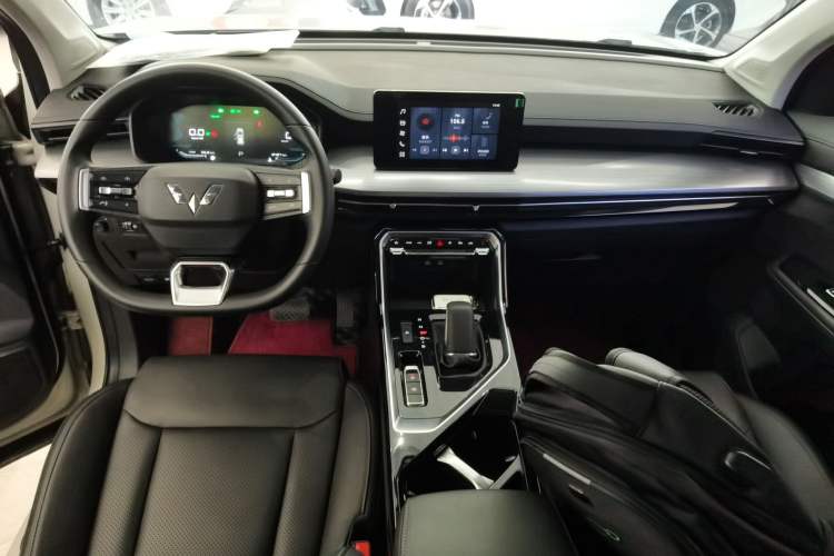 Used Wuling Asta 2022 2.0L DHT Electric Power Version
