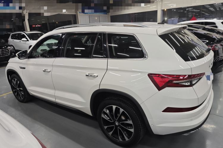 Used Skoda Kodiaq 2022 TSI330 5-Seater Two-Wheel-Drive Luxury Edition
