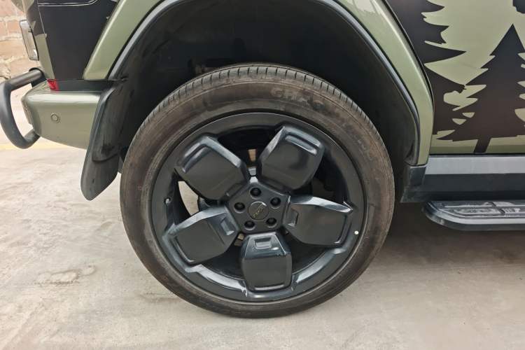 Used  V23 2025 501 Four-Wheel Drive Intelligent Driving Version
