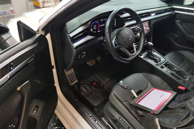 Used Volkswagen FAW-Volkswagen CC 2023 380TSI Striking Edition