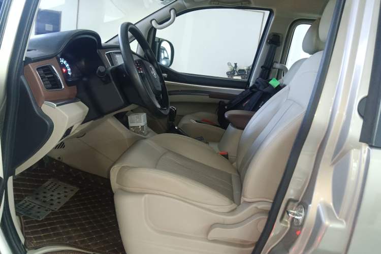 Used FORTHING Lingzhi 2020 M5L 1.6L Luxury 7-Seater