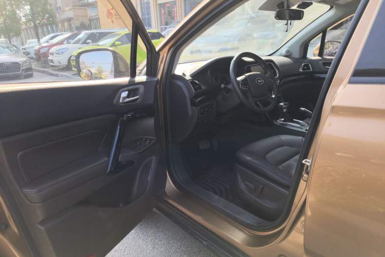 Used GAC Trumpchi GS4 2015 200T G-DCT Luxury Edition