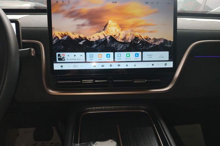 Used  eπ008 2024 210Max Range-Extended Version 6 Seats