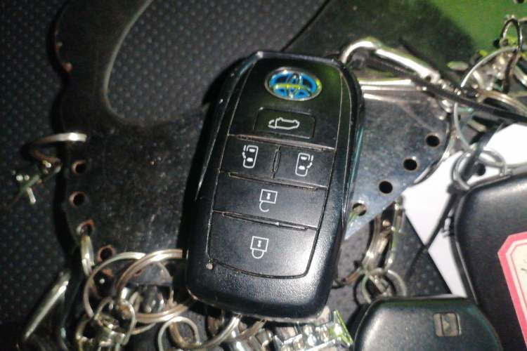 Used Toyota Granvia 2024 2.5L Hybrid Prestige PLUS Four-Wheel Drive Version
