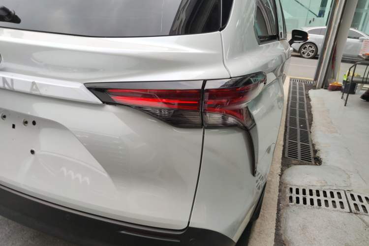 Used Toyota Sienna 2021 2.5L Hybrid Comfort Edition
