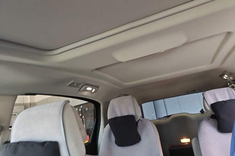 Used Buick GL8 2023 ES Lu Zun Comfort Model
